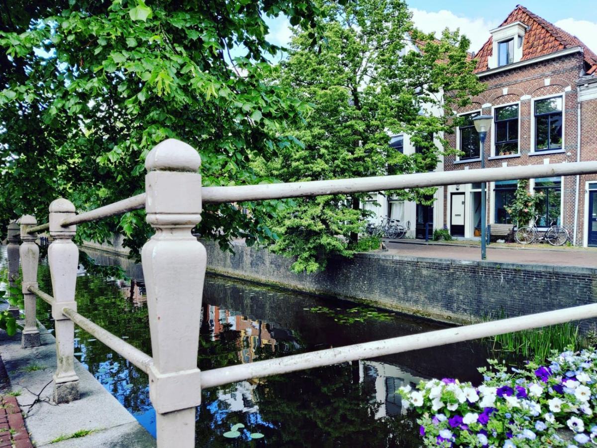 Bed In De Binnenstad ♡ Bed Downtown Леуварден Екстериор снимка